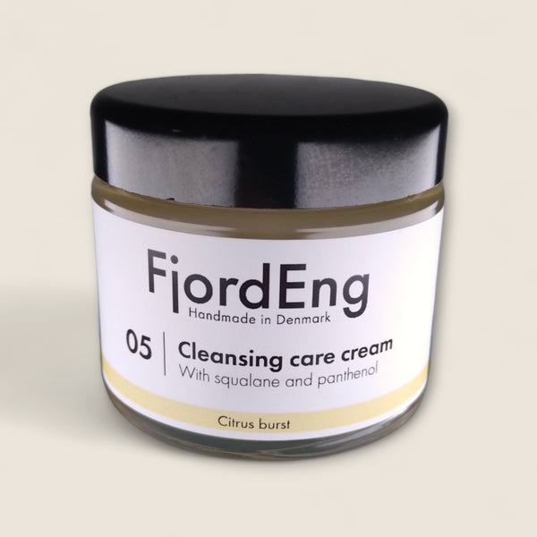 05 / Cleansing Care Cream